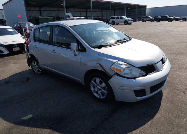 2012 NISSAN Versa
