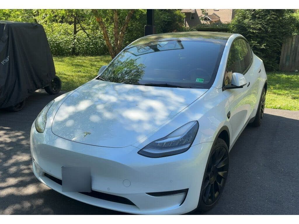 2021 TESLA Model Y