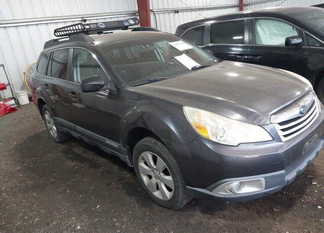 2012 SUBARU Outback
