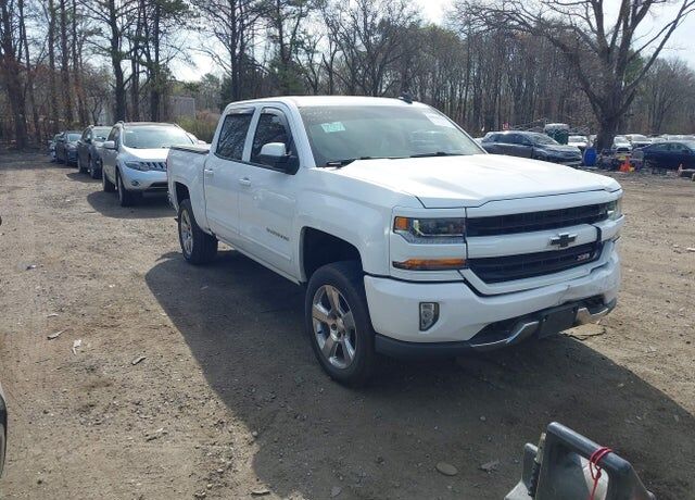 2018 CHEVROLET Silverado