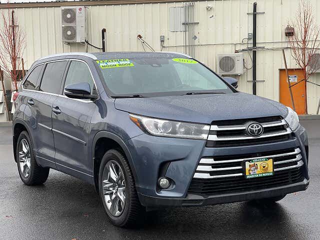2017 TOYOTA Highlander