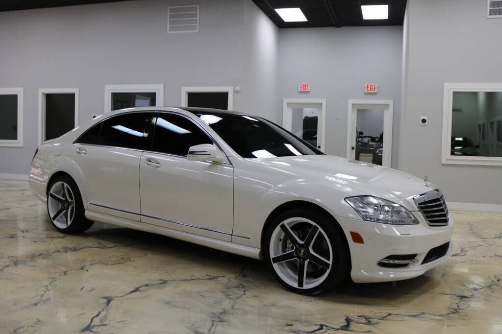 2013 MERCEDES-BENZ S-Class