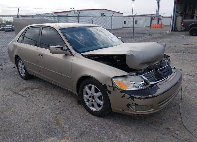 2002 TOYOTA Avalon