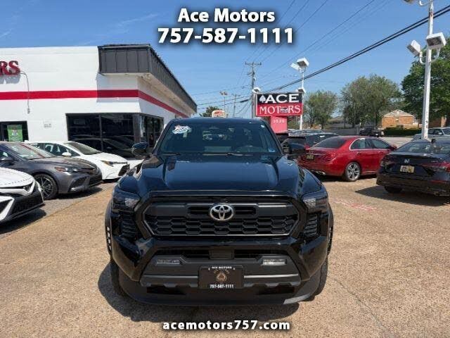 2024 TOYOTA Tacoma
