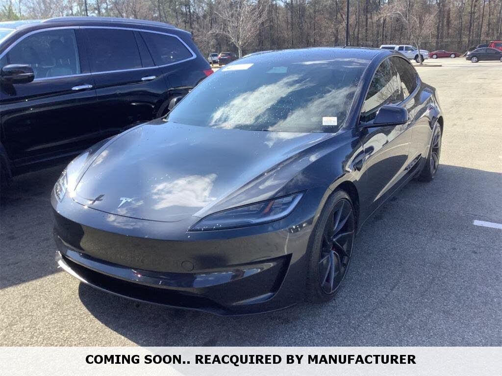 2024 TESLA Model 3
