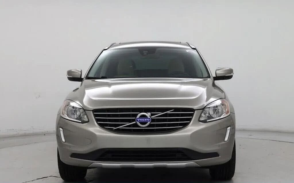 2015 VOLVO XC60