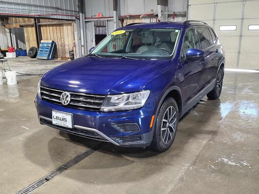 2021 VOLKSWAGEN Tiguan