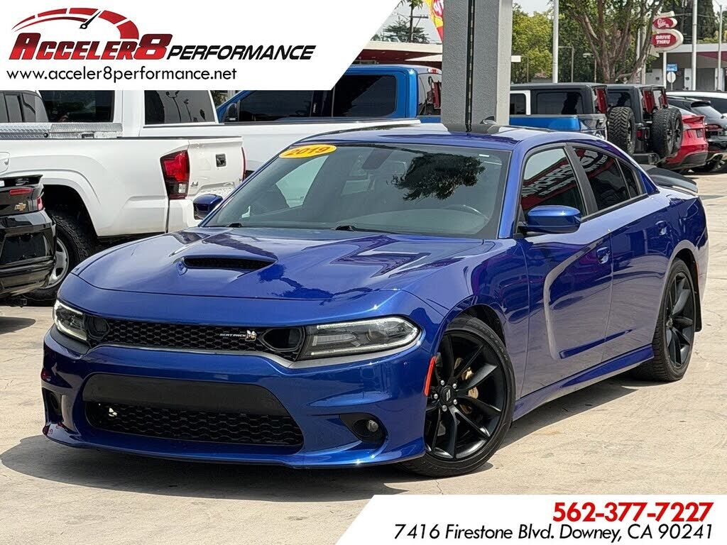 2019 DODGE Charger