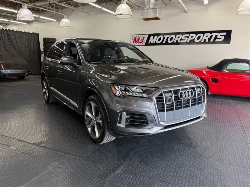 2021 AUDI Q7