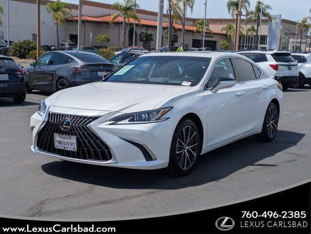 2024 LEXUS ES