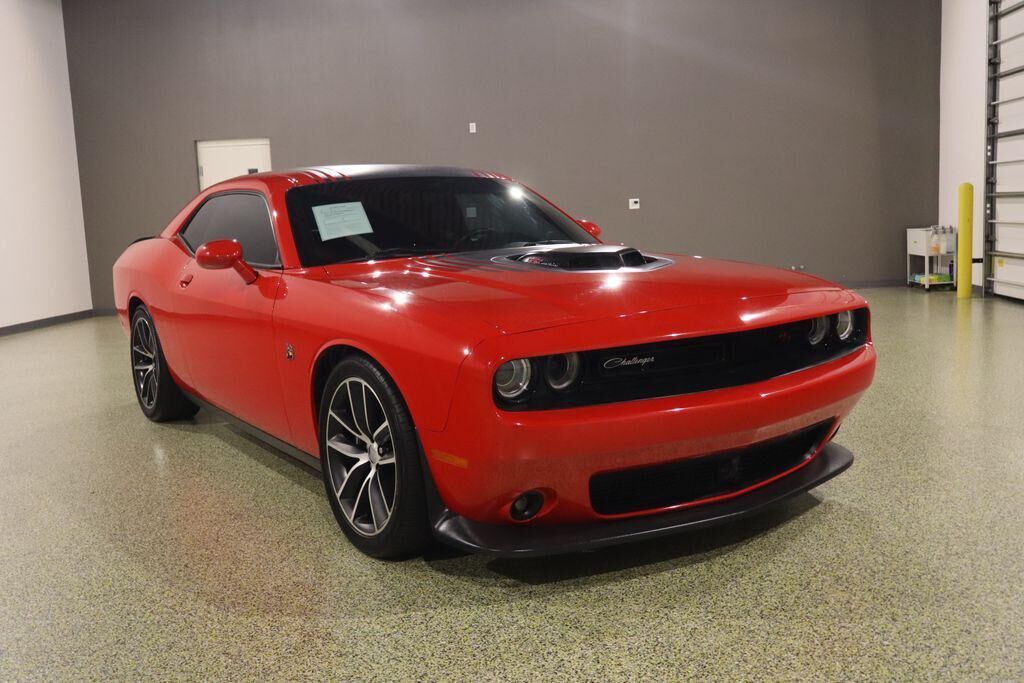 2016 DODGE Challenger