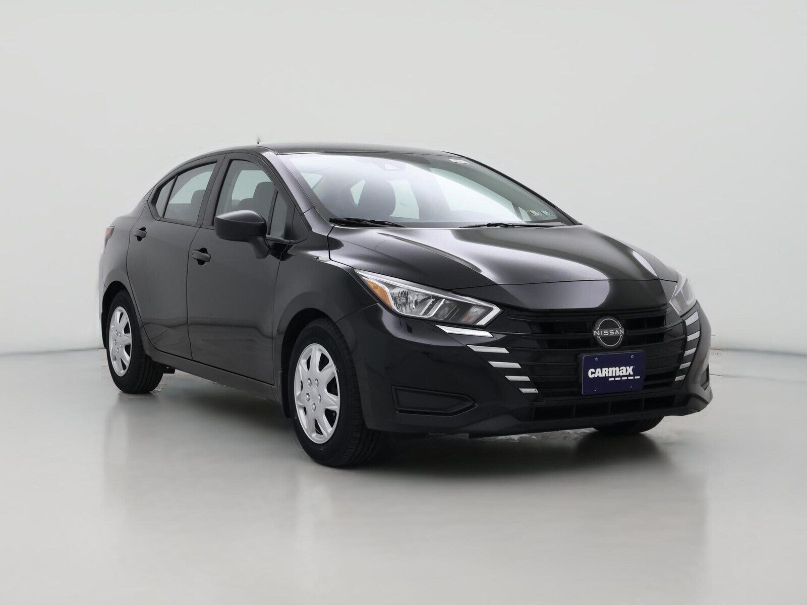 2023 NISSAN Versa
