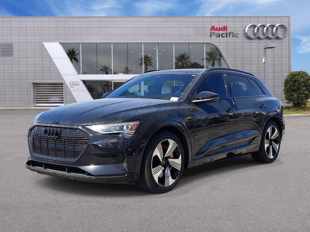 2023 AUDI e-tron