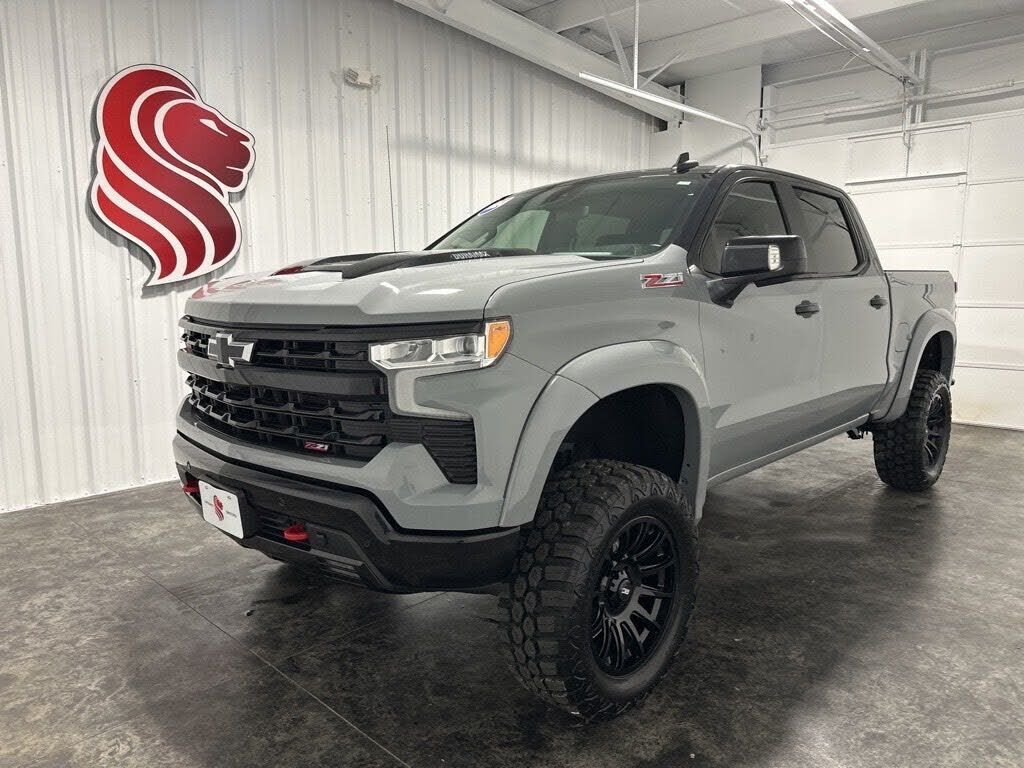 2024 CHEVROLET Silverado