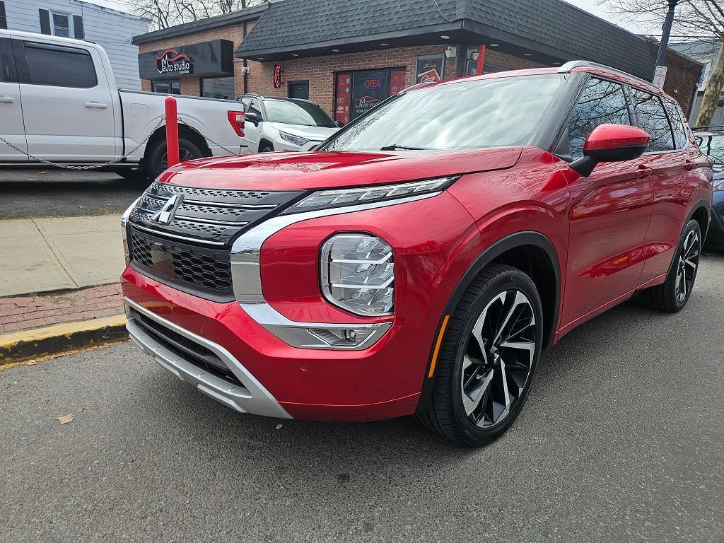 2022 MITSUBISHI Outlander
