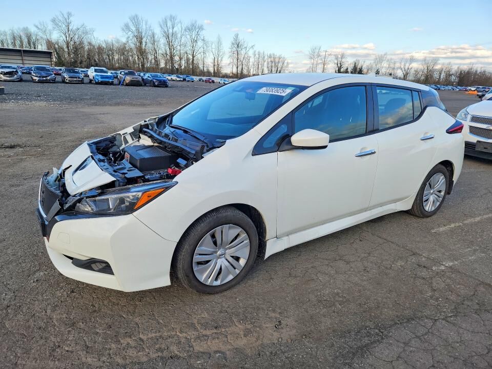 2022 NISSAN Leaf