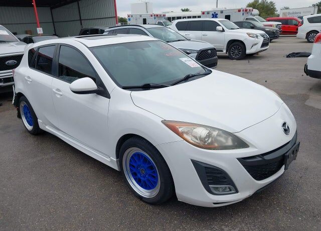 2010 MAZDA Mazda3