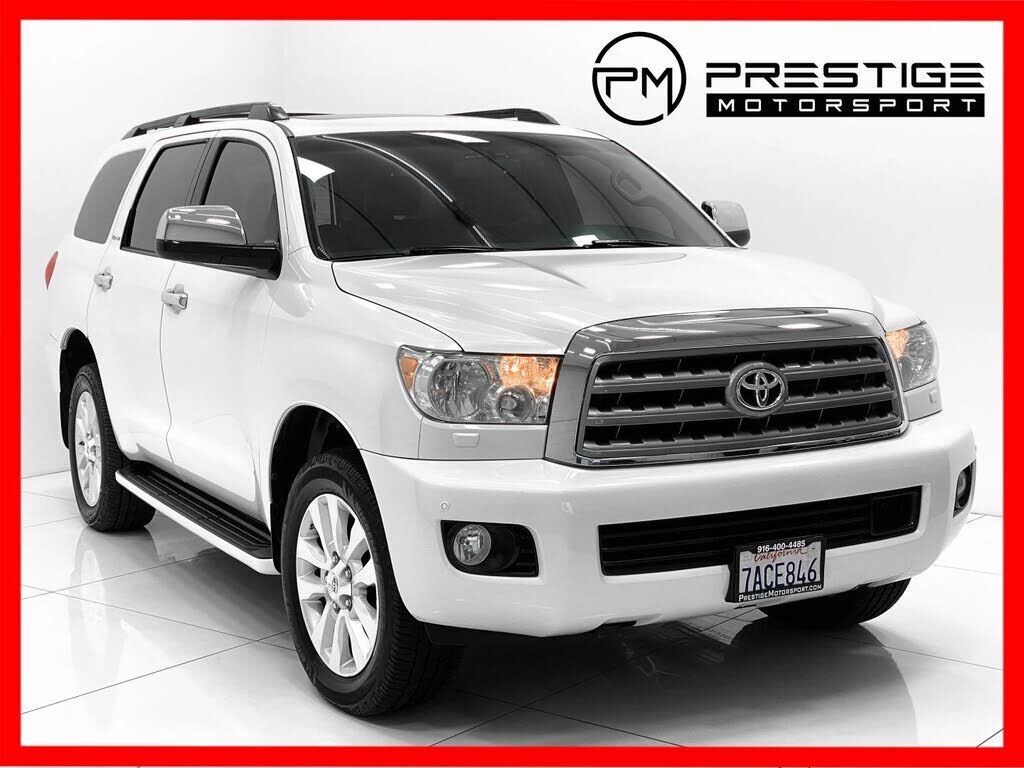 2013 TOYOTA Sequoia