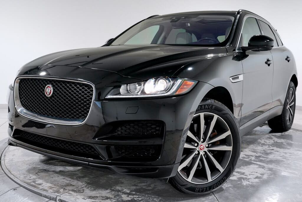 2017 JAGUAR F-Pace