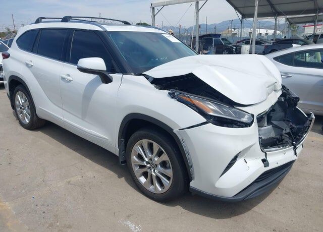 2023 TOYOTA Highlander