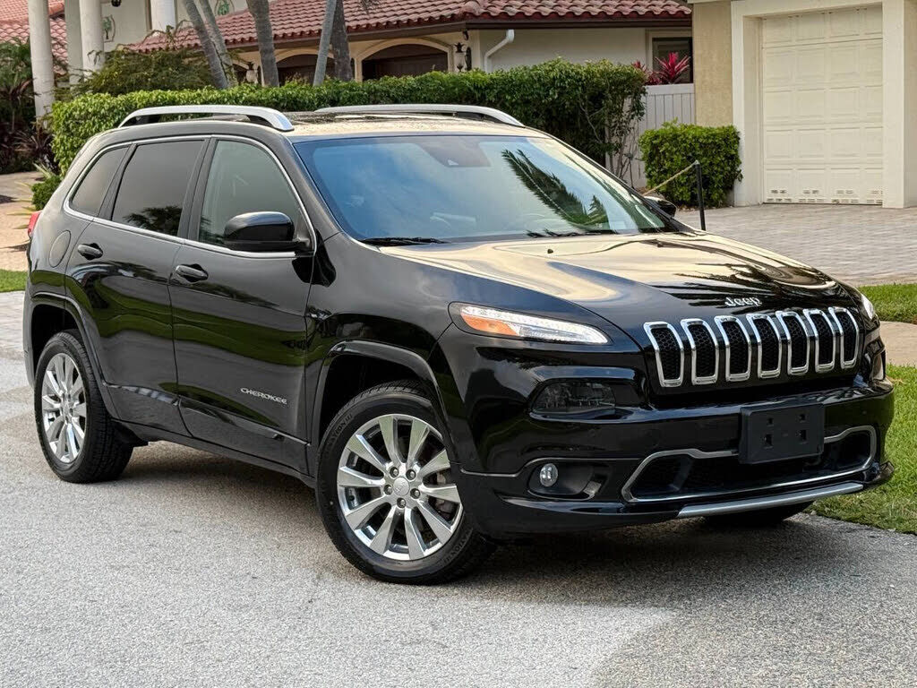 2017 JEEP Cherokee