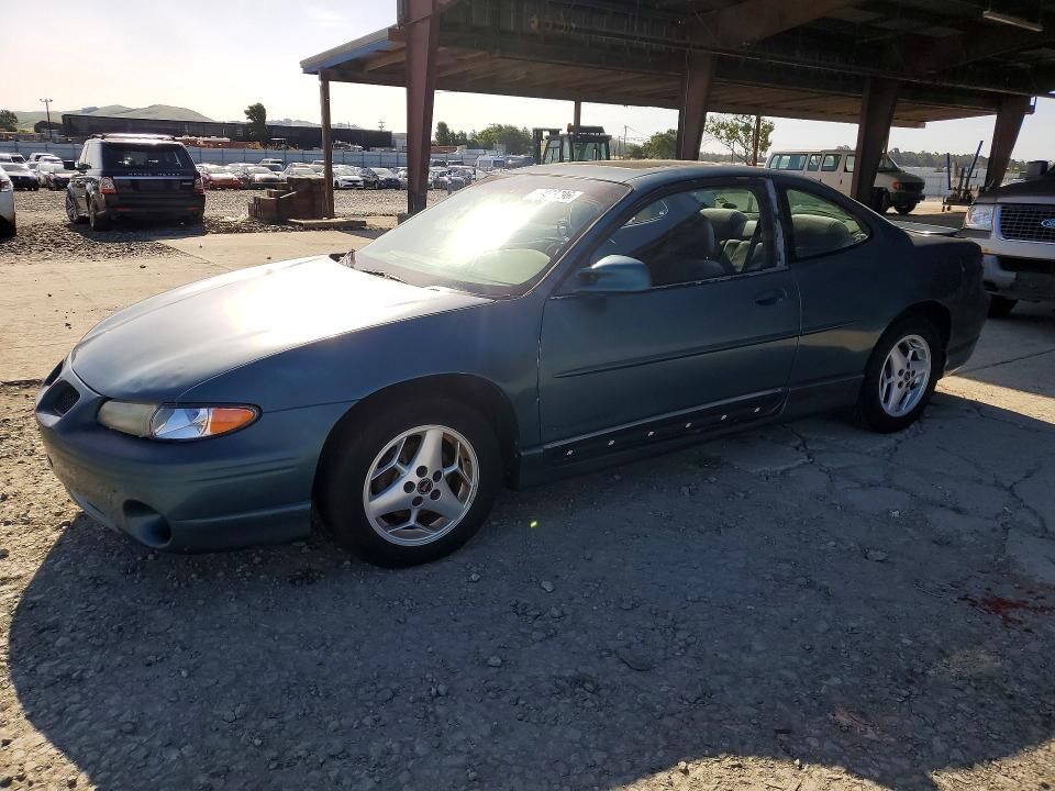 2002 PONTIAC Grand Prix