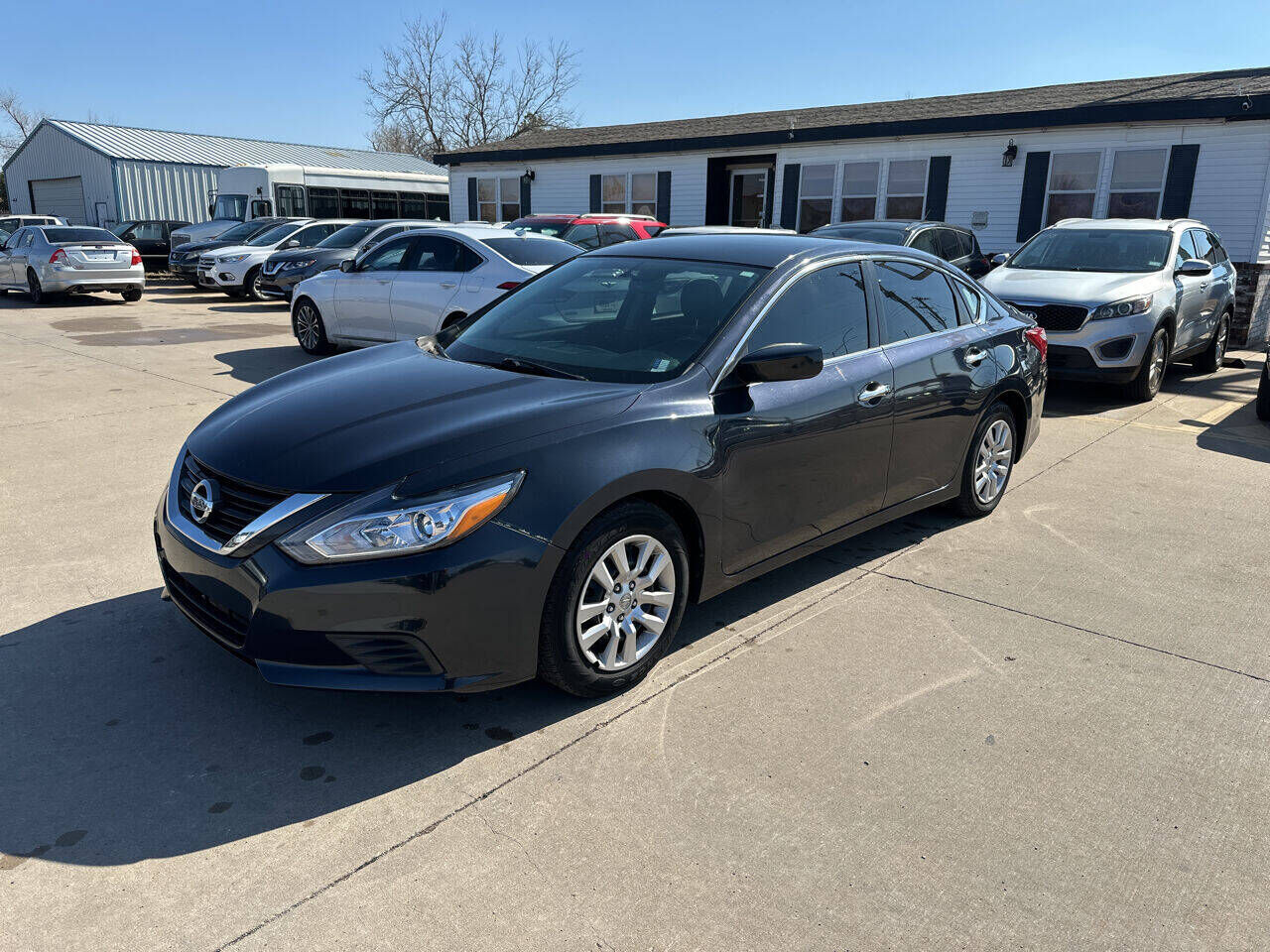 2016 NISSAN Altima