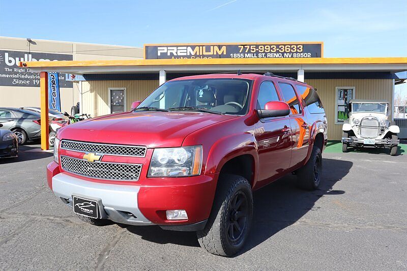 2014 CHEVROLET Suburban