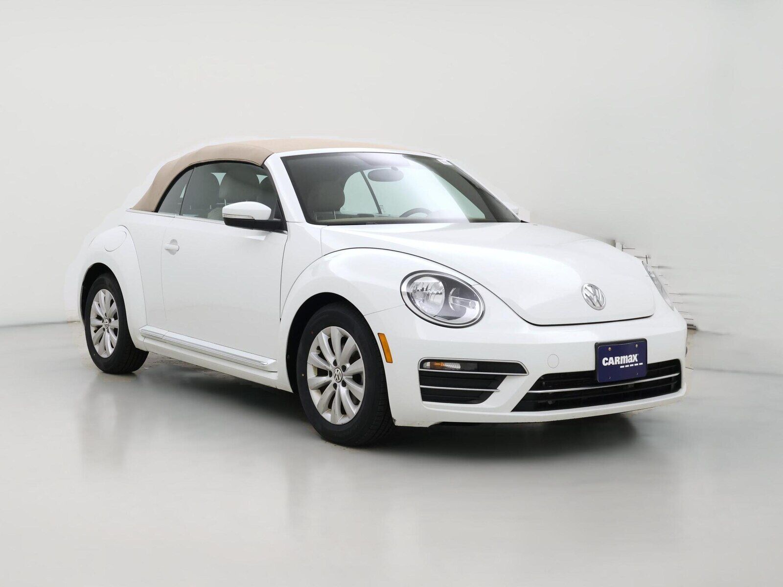 2018 VOLKSWAGEN Beetle