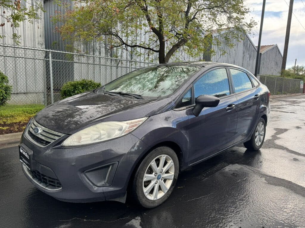 2012 FORD Fiesta