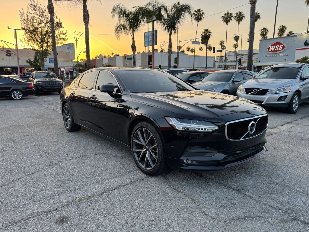 2018 VOLVO S90