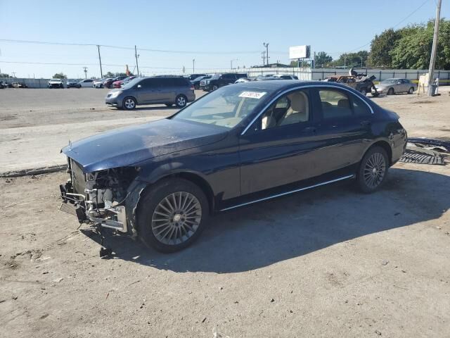 2015 MERCEDES-BENZ C-Class