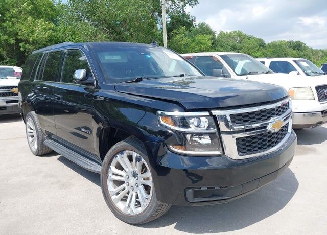 2017 CHEVROLET Tahoe