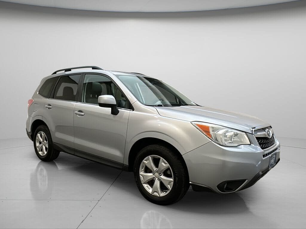 2014 SUBARU Forester