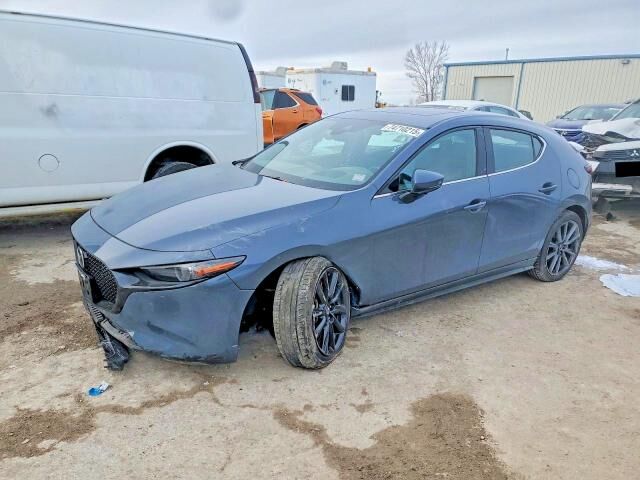 2021 MAZDA Mazda3