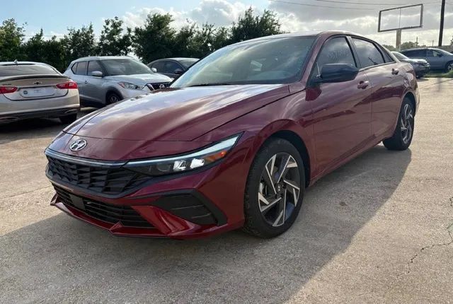 2025 HYUNDAI Elantra