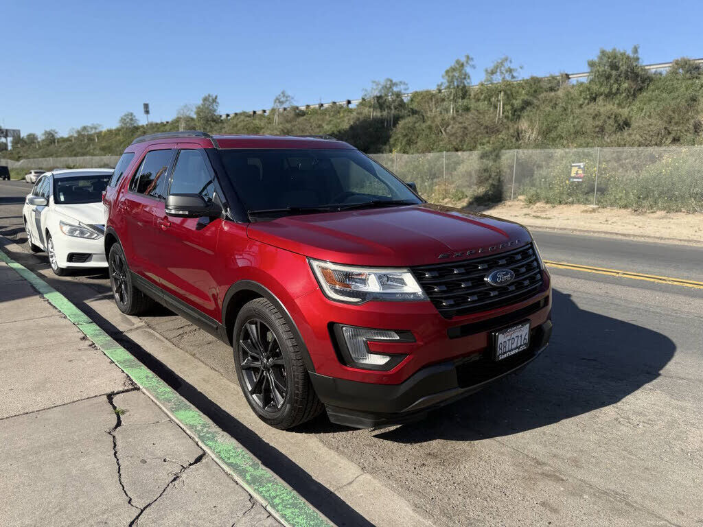2017 FORD Explorer