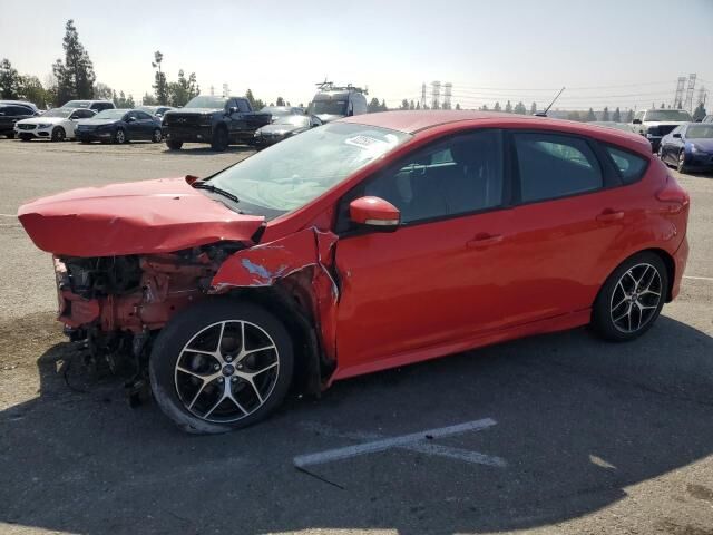 2015 FORD Focus