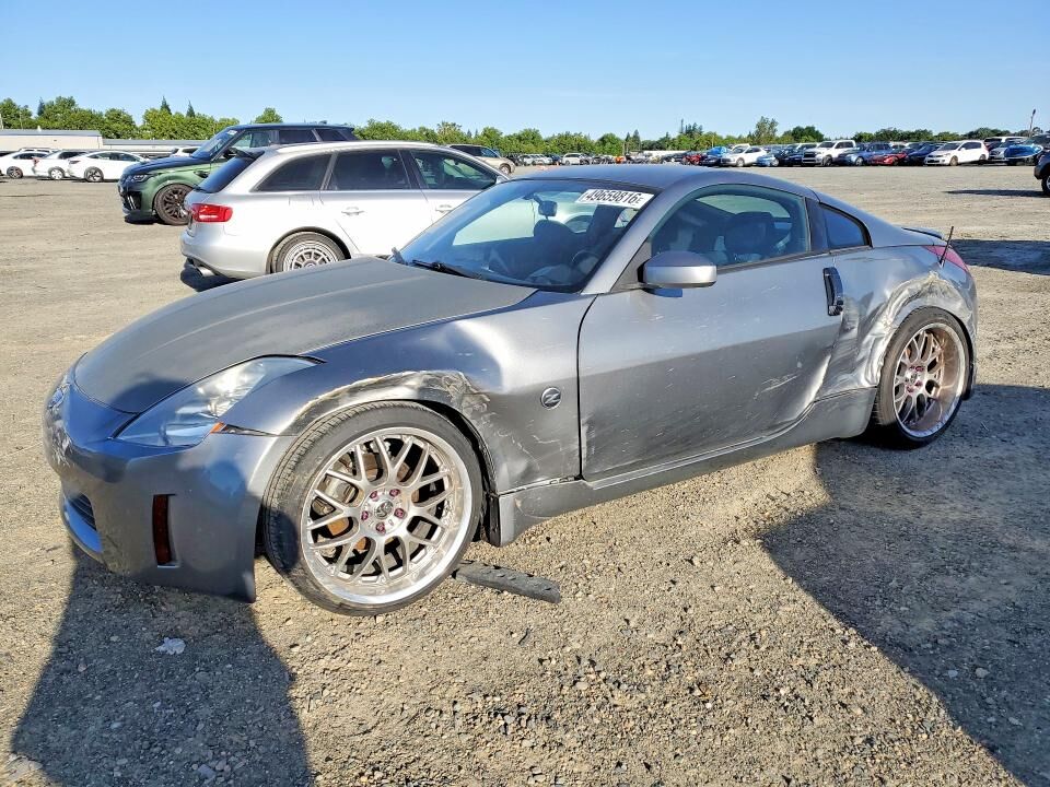 2005 NISSAN 350Z