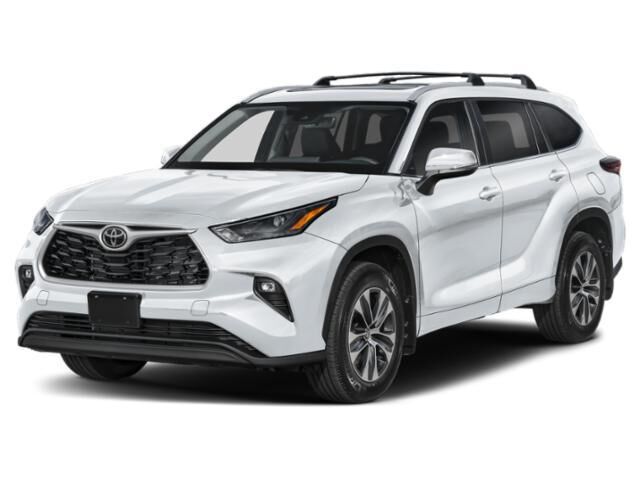 2026 TOYOTA Highlander