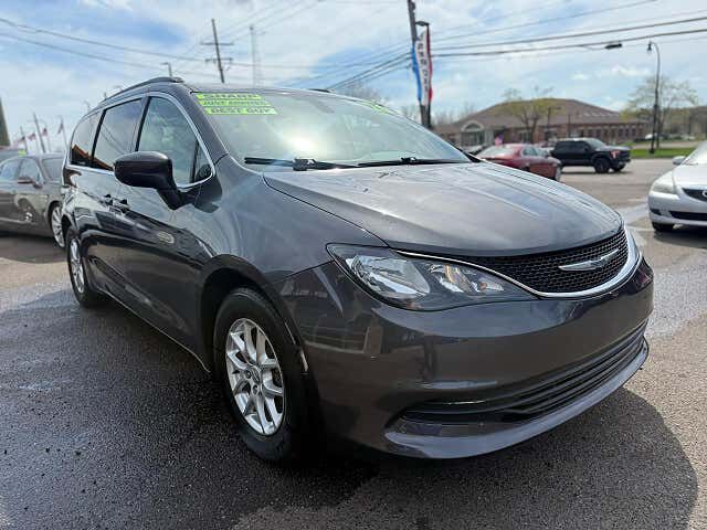 2020 CHRYSLER Voyager