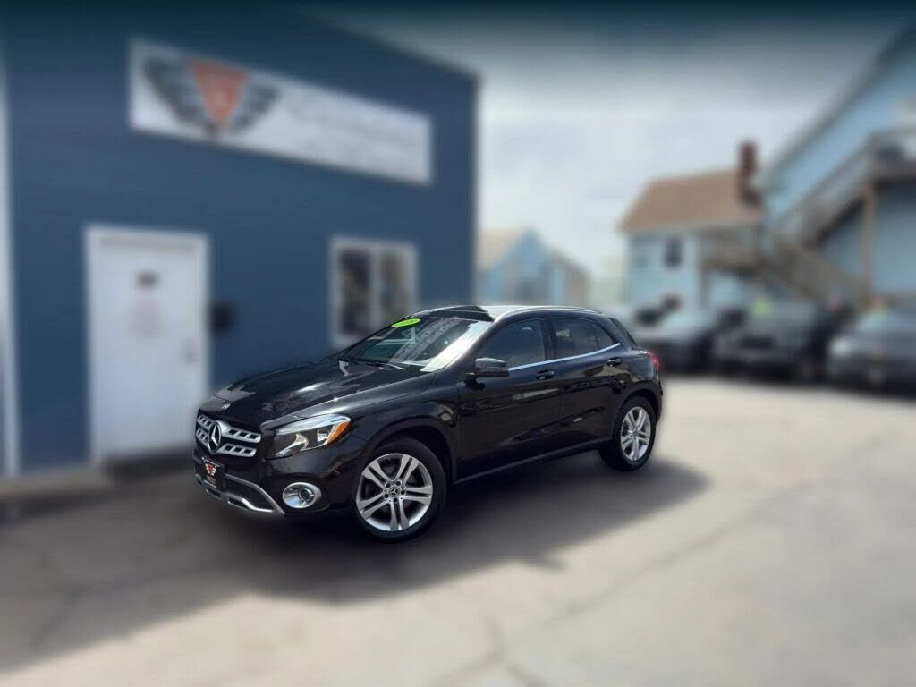 2018 MERCEDES-BENZ GLA-Class