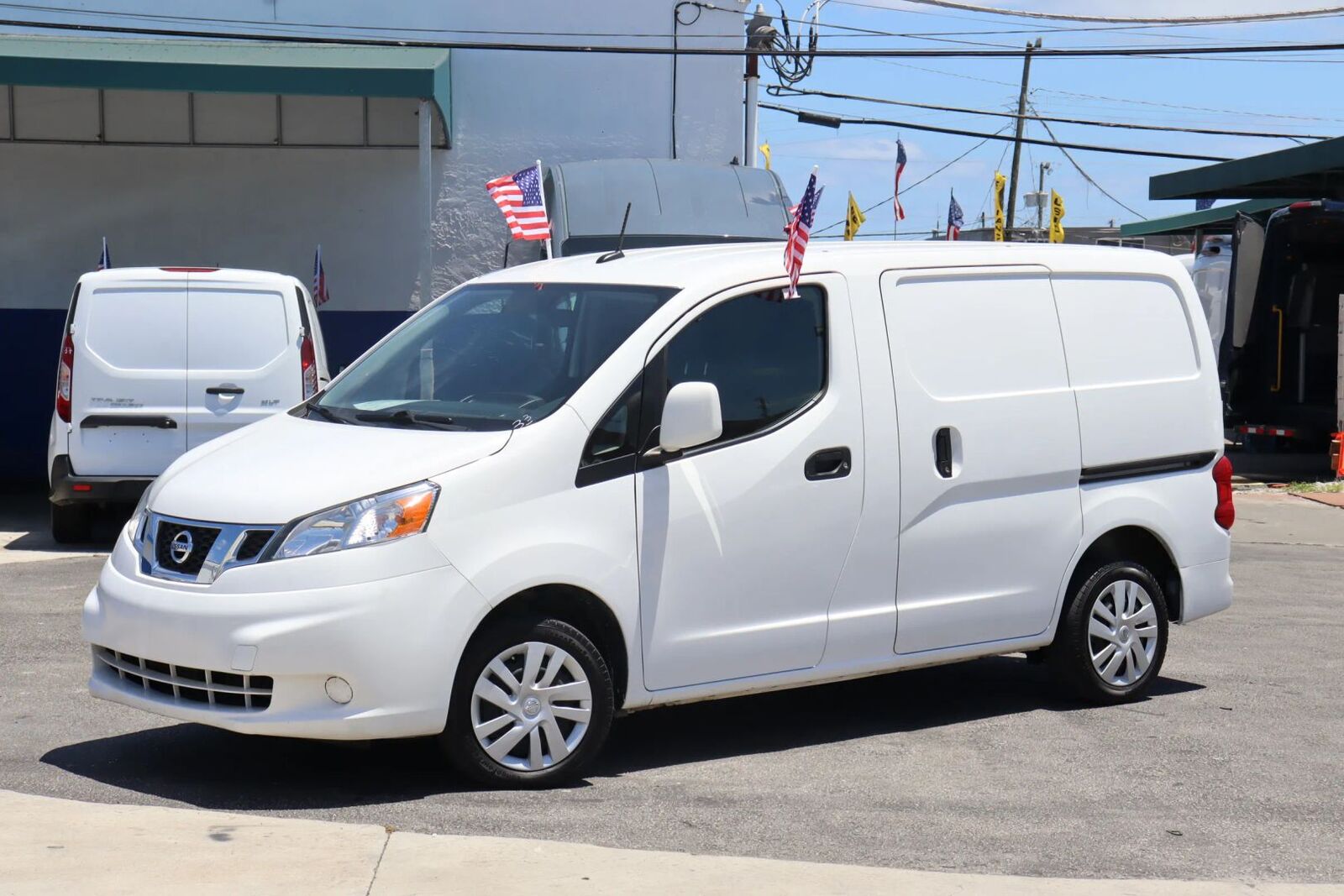 2020 NISSAN NV200