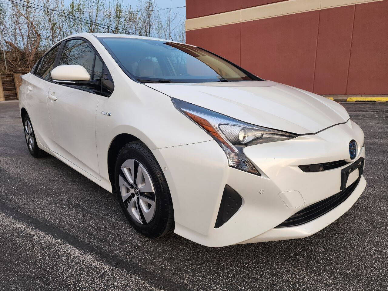 2017 TOYOTA PRIUS