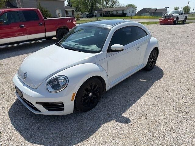 2019 VOLKSWAGEN Beetle