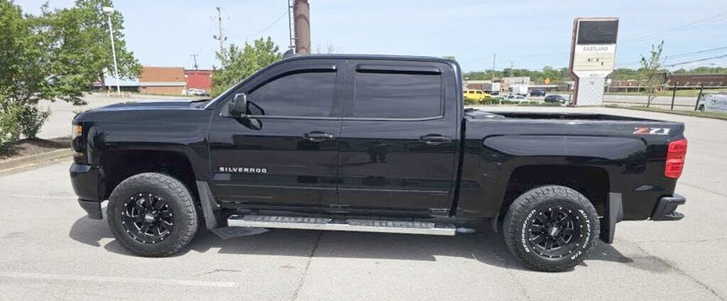 2018 CHEVROLET Silverado