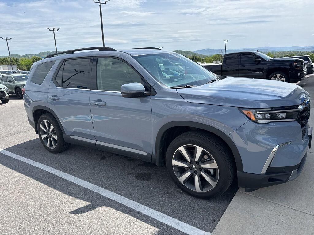2025 HONDA Pilot