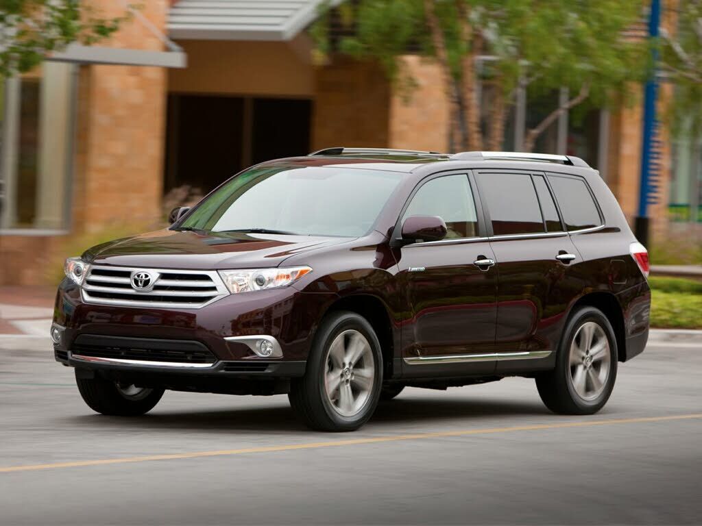2011 TOYOTA Highlander