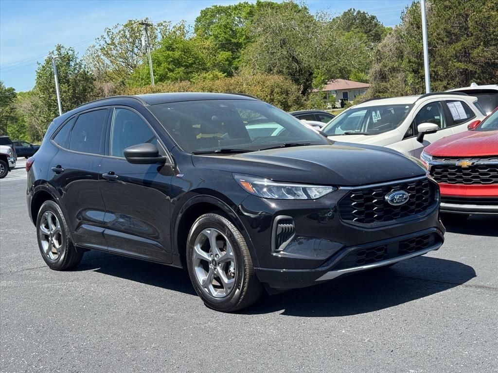 2023 FORD Escape