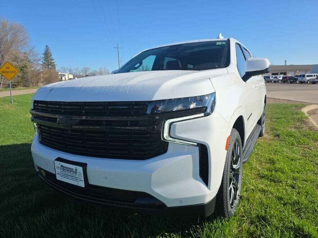 2024 CHEVROLET Suburban